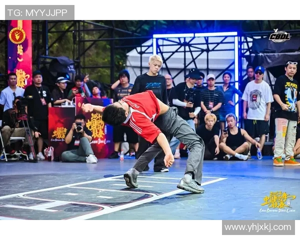 南京街舞队的防反体系解析与街舞战术创新探索